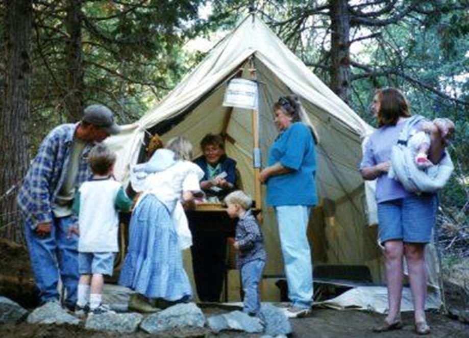 Visitors to Smith Ranch in Julian CA